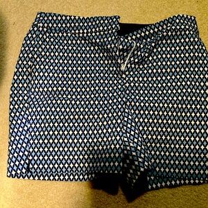 Boden size 6 7” shorts - like new!